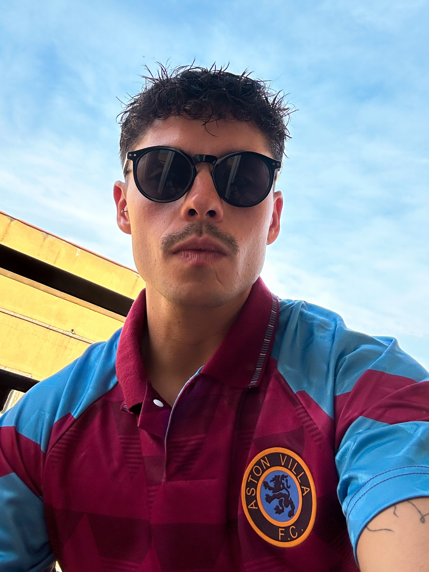 LONDON GLASSES